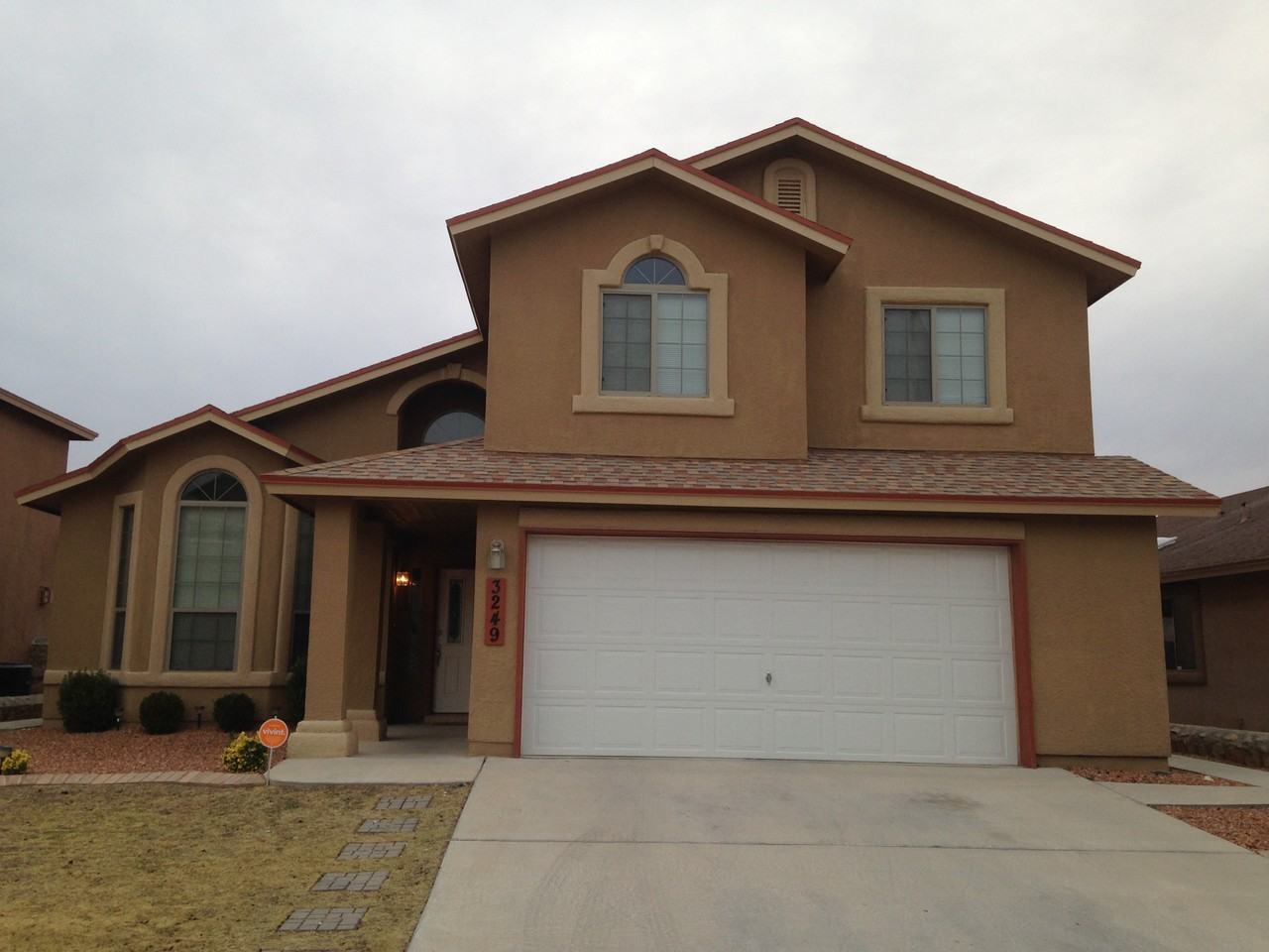 3249 Emerald Point Dr - Photo 3 of 21