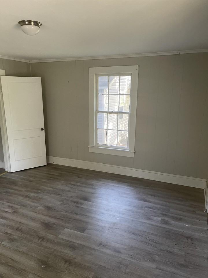 456 North Spring Street #1 - Photo 2 of 8