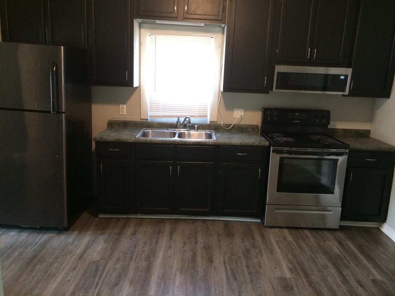 245 Evansdale Ave #1 - Photo 3 of 7
