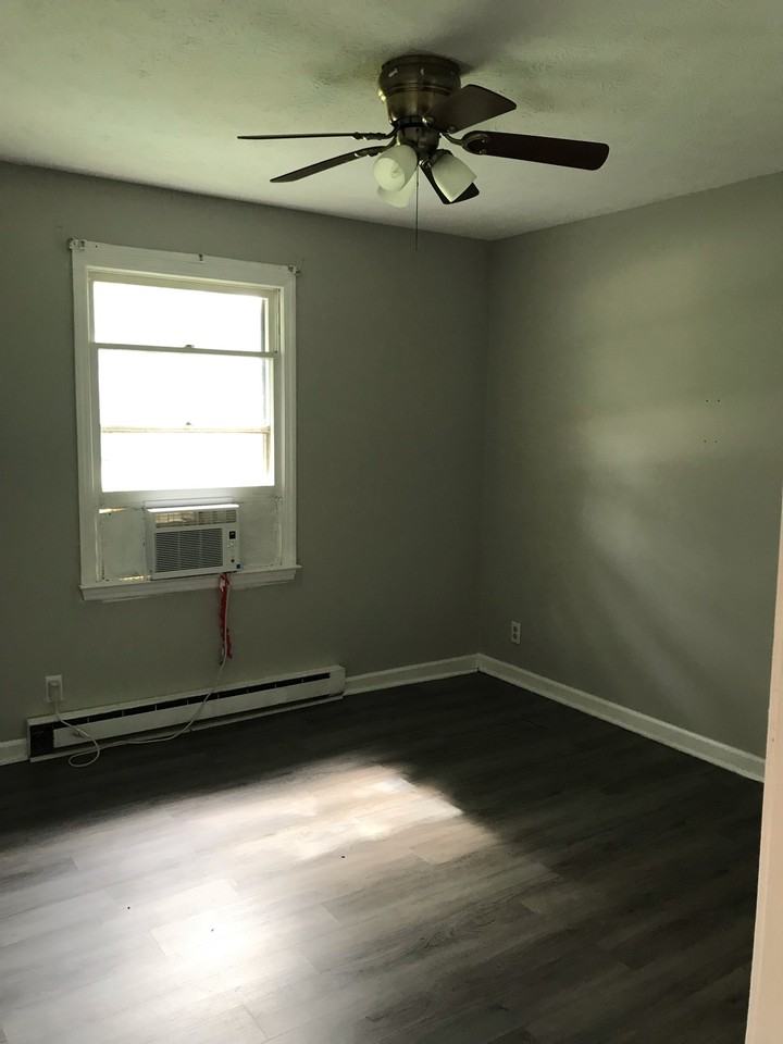 313 Center St #1 - Photo 7 of 17