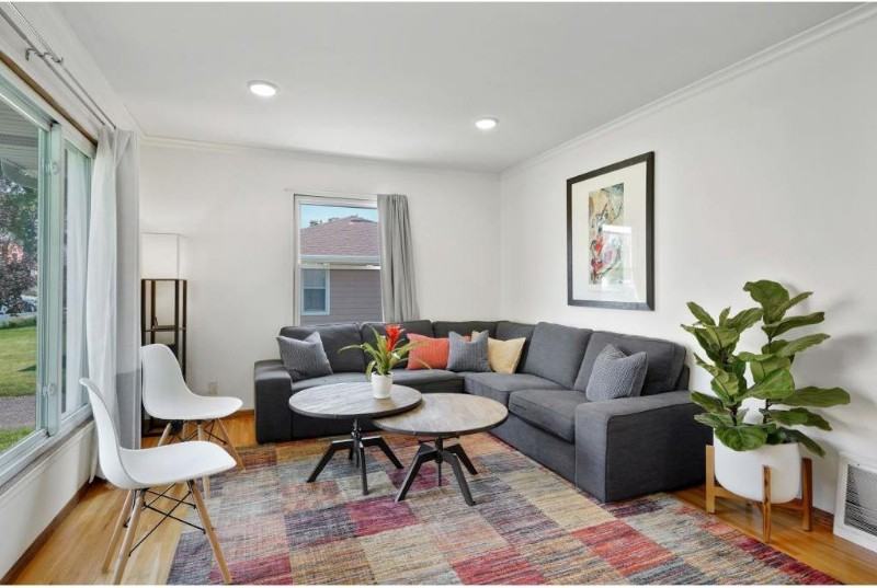 2026 Idaho Ave S - Photo 3 of 21