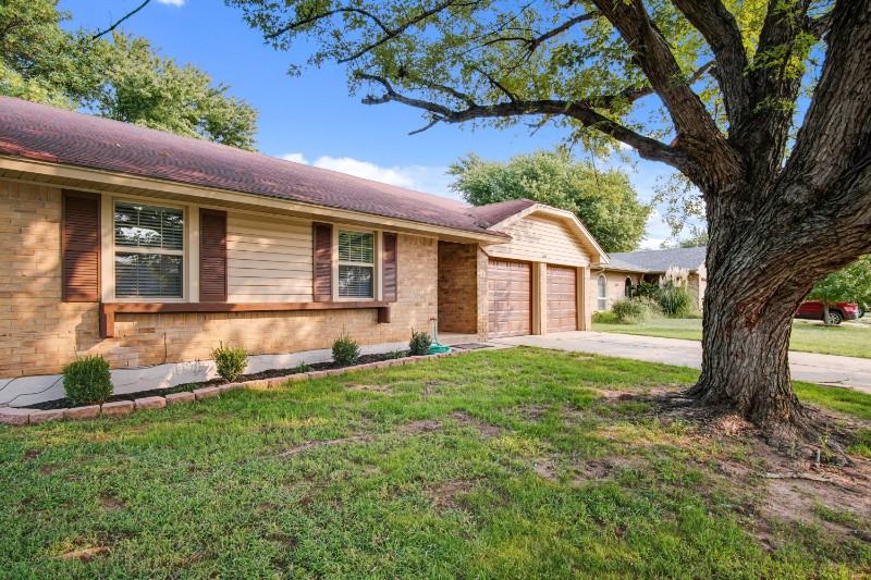 501 Holly Hill Rd - Photo 2 of 17