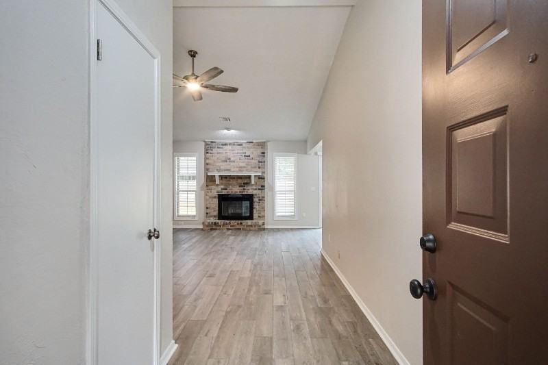 501 Holly Hill Rd - Photo 3 of 17