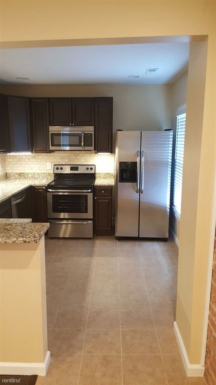 415 1/2 Eldridge Ave - Photo 2 of 13