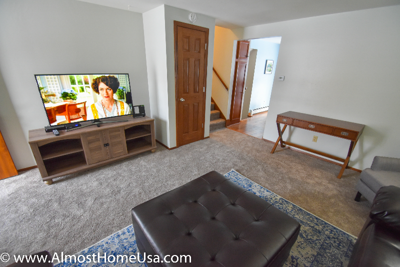 1915 Mulberry Ln - Photo 2 of 17