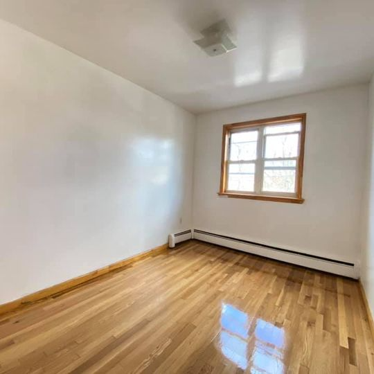 839 Throggs Neck Expy #2 - Photo 3 of 9
