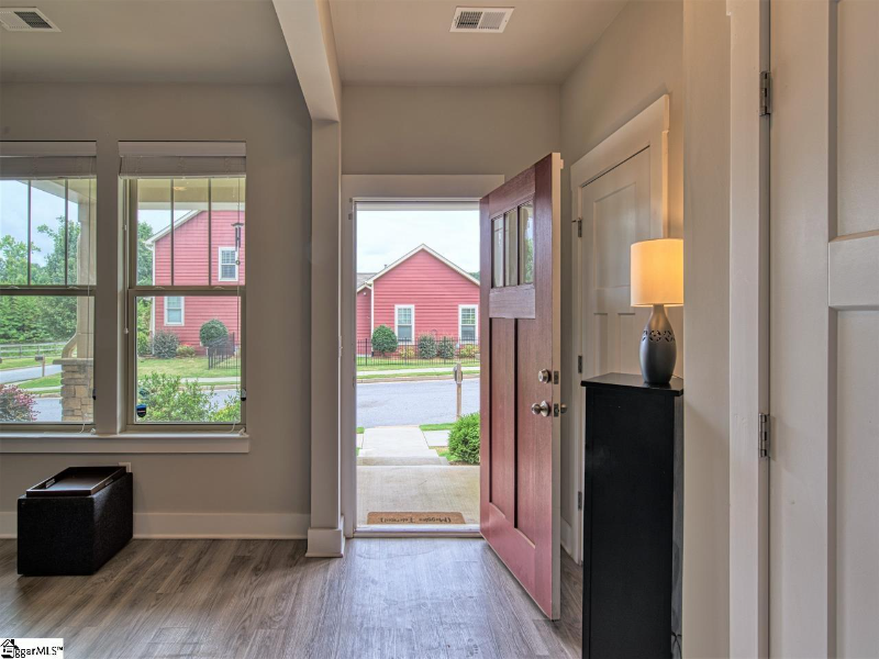 211 Meritage St - Photo 5 of 34