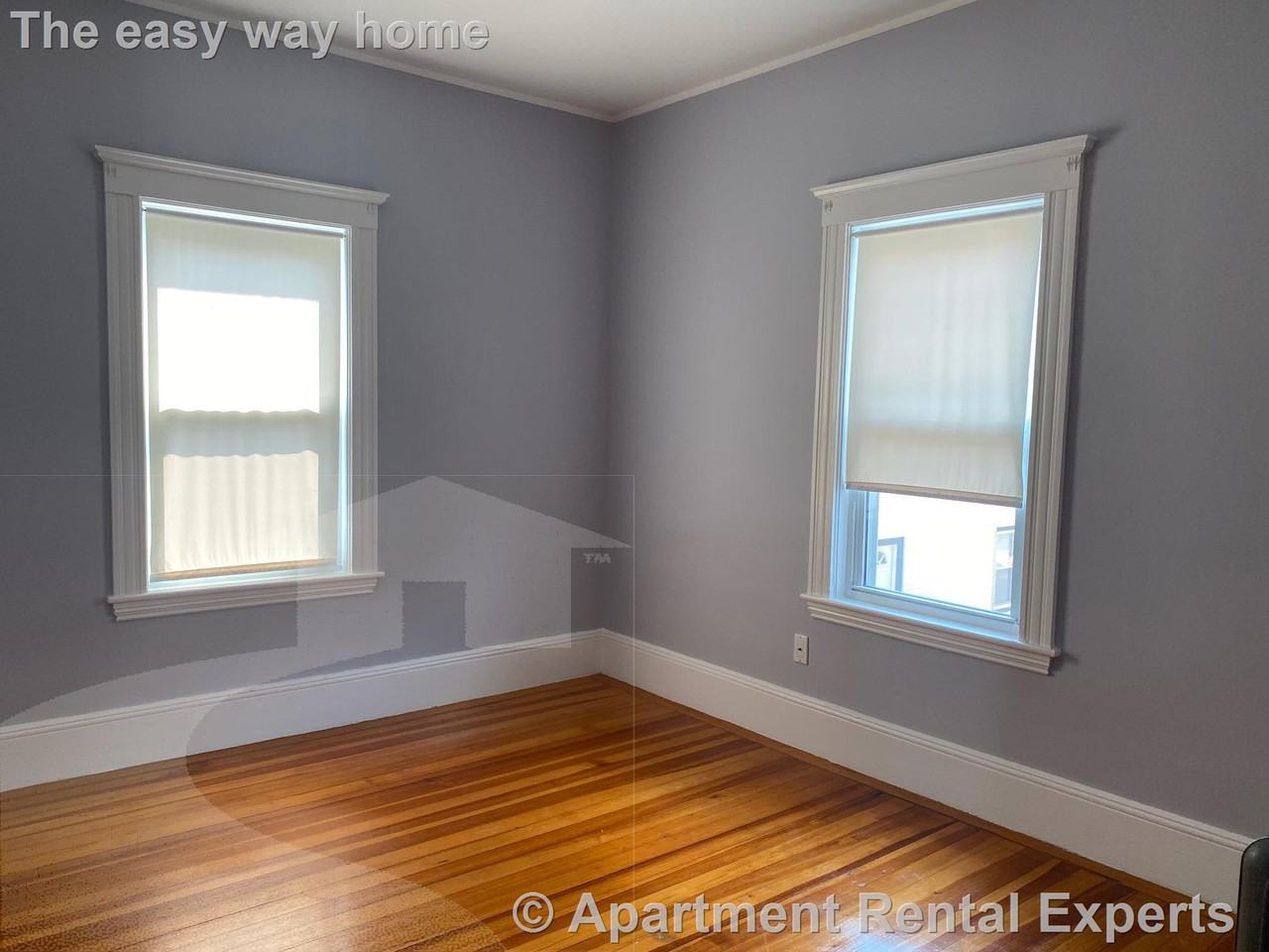 96 Capen St #2 - Photo 6 of 13