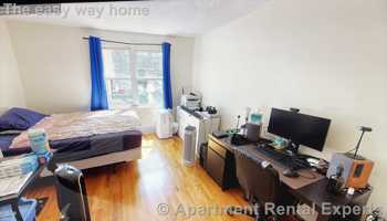 featured image of 402 Highland Ave #1