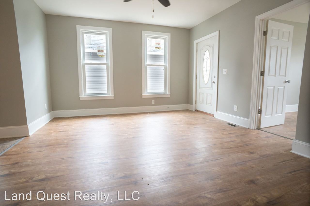 2216 Harriet Dr. - Photo 2 of 12