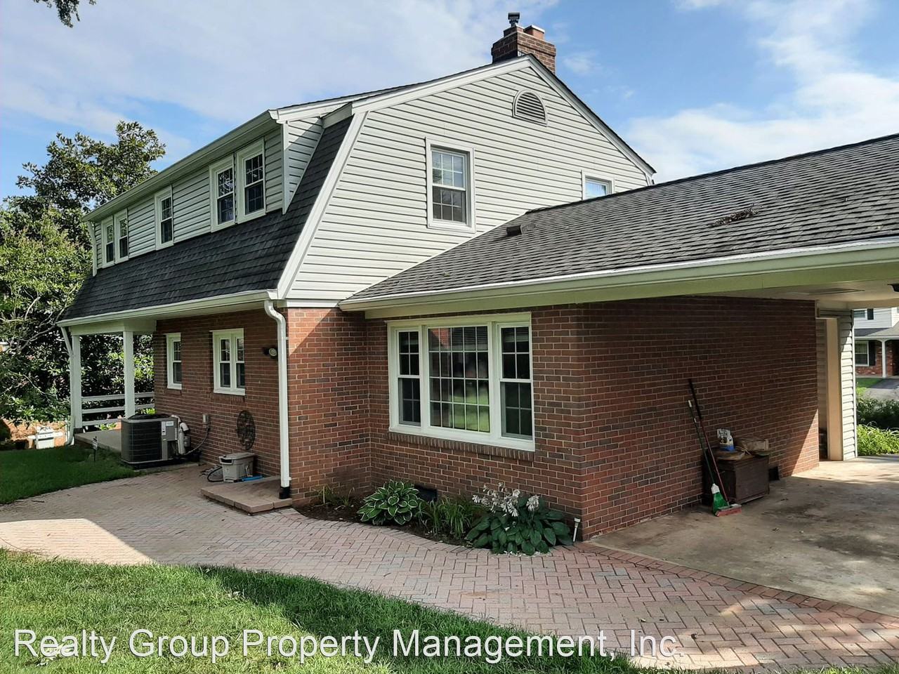 11804 Ithica Dr - Photo 3 of 21