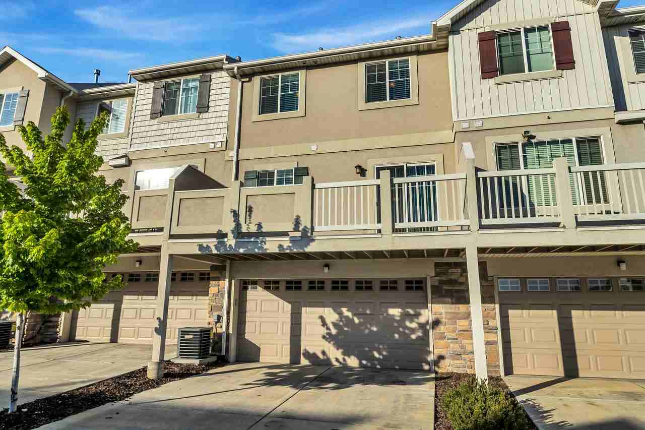 1115 Independence Ave - Photo 3 of 17