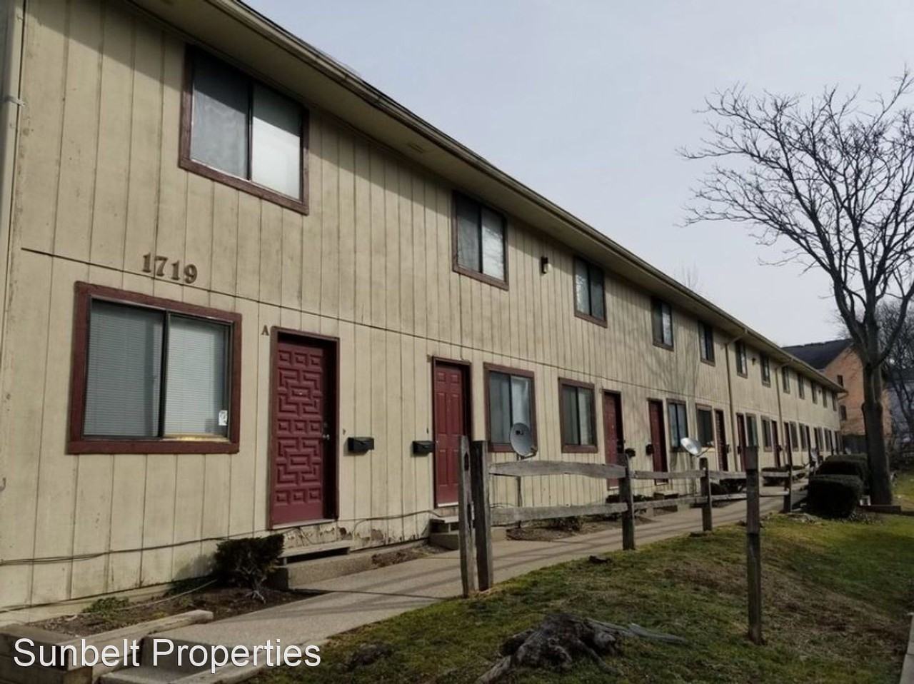 1719 & 1723 Dominion Dr - Photo 2 of 10