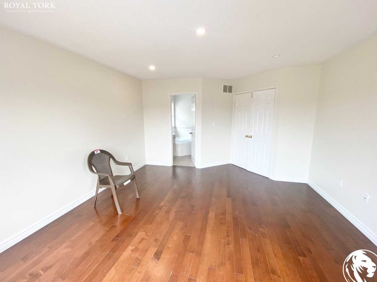 1334 Margate Dr - Photo 3 of 17