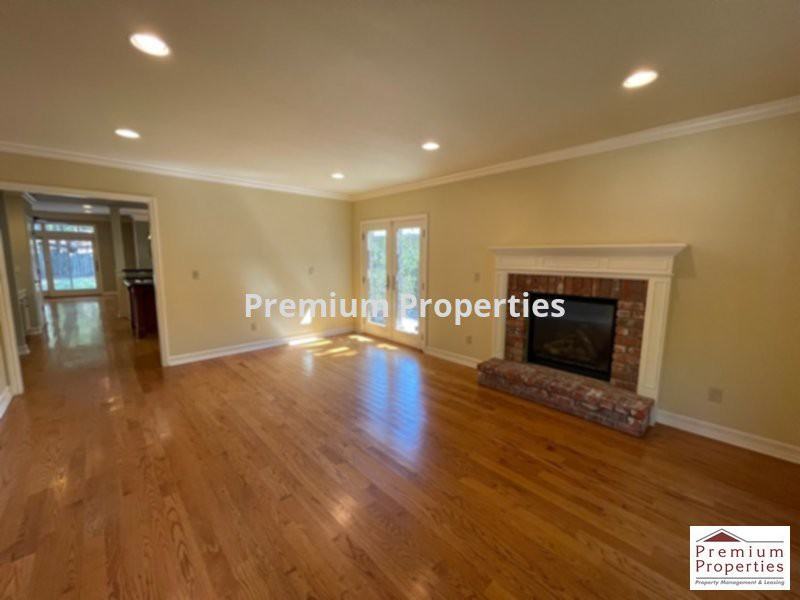 1797 Newell Ave - Photo 3 of 29