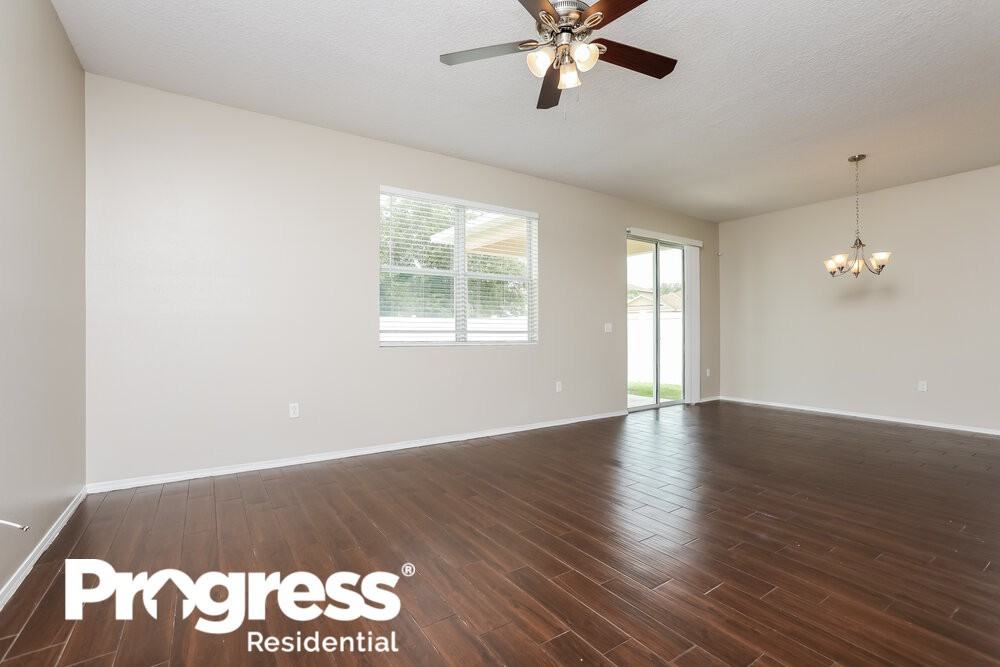 5117 Ballark St - Photo 3 of 14