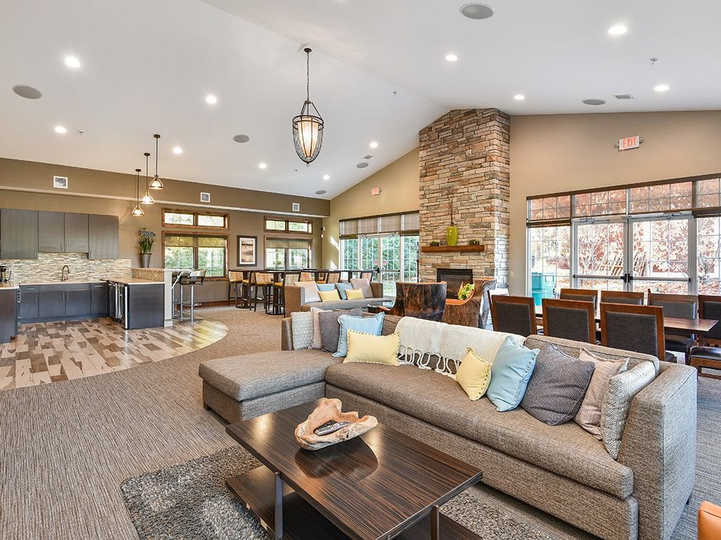 Bass Lake Hills Townhomes - Photo 5 of 49