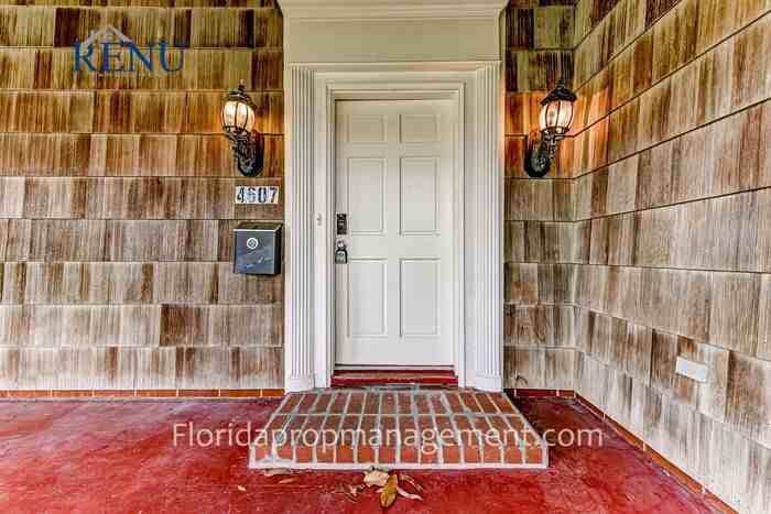 4607 Apache Ave - Photo 2 of 33