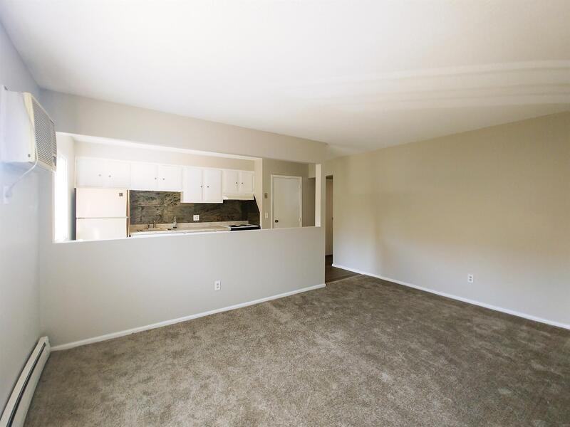 4420 S 25th St - Photo 5 of 19