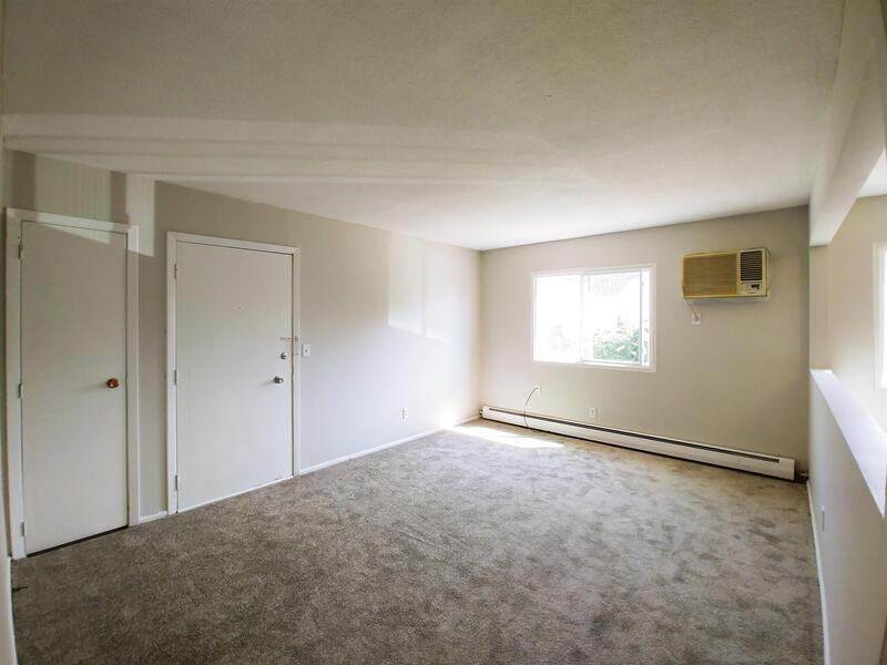 4420 S 25th St - Photo 7 of 19