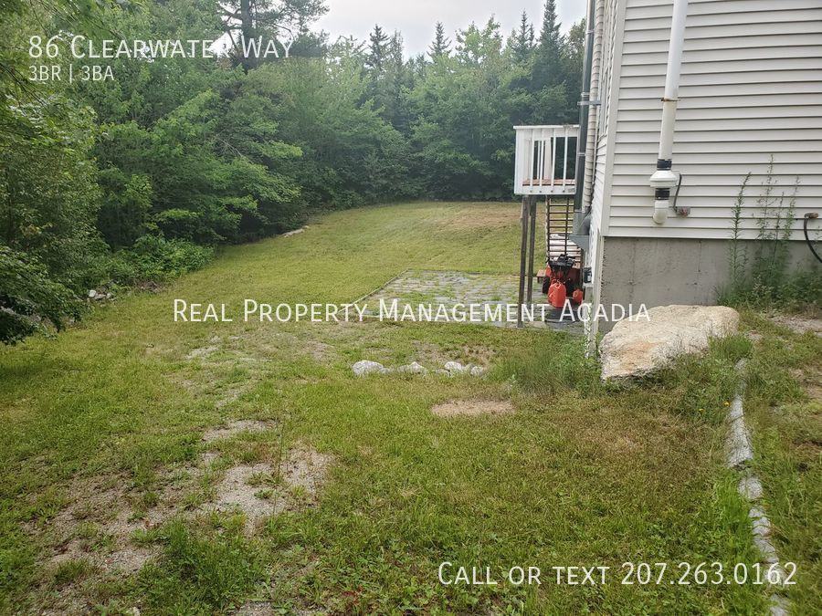 86 Clearwater Way - Photo 3 of 32