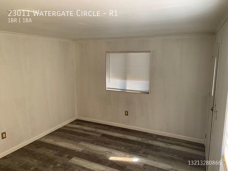 23011 Watergate Cir #R1 - Photo 2 of 12