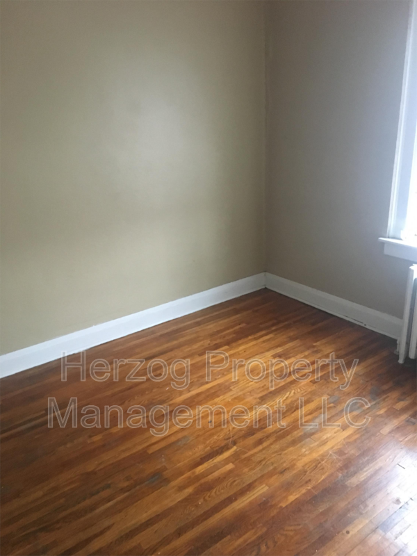 9 E Lincoln Ave #9 - Photo 2 of 6