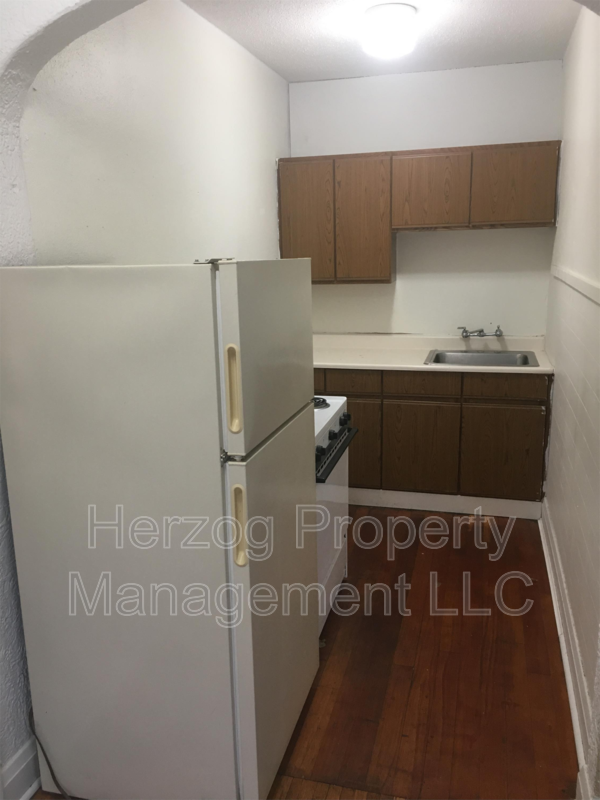 9 E Lincoln Ave #9 - Photo 3 of 6