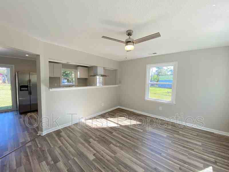 167 Giles Dr - Photo 4 of 17