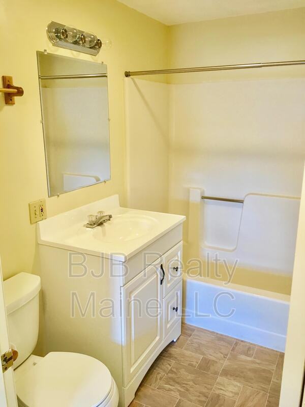 6 Oregon Ave #7 - Photo 3 of 6