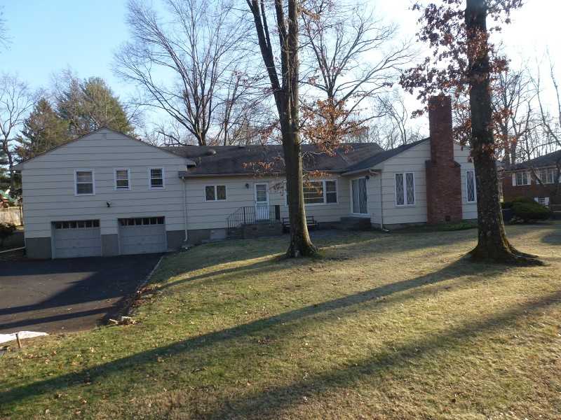 14 Joanna Way - Photo 2 of 17