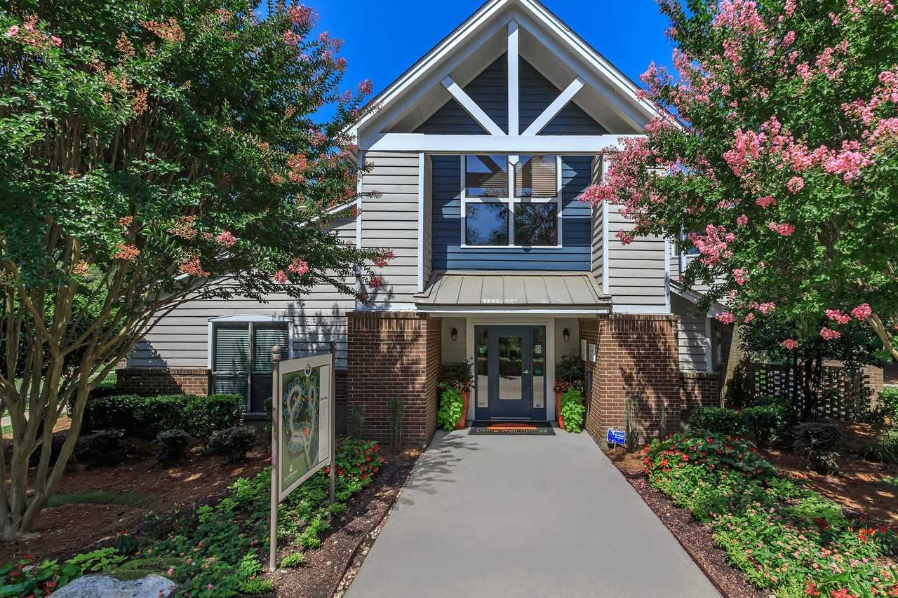 Huntsview Apartments - Photo 7 of 50