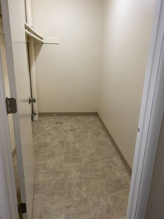 1210 Ne 181st Ave - Photo 2 of 19