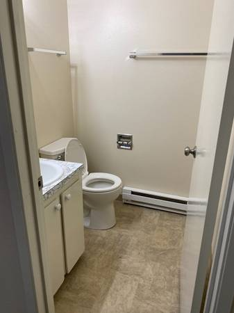 1210 Ne 181st Ave - Photo 4 of 19