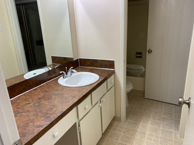 16964 Se Stark St - Photo 6 of 13