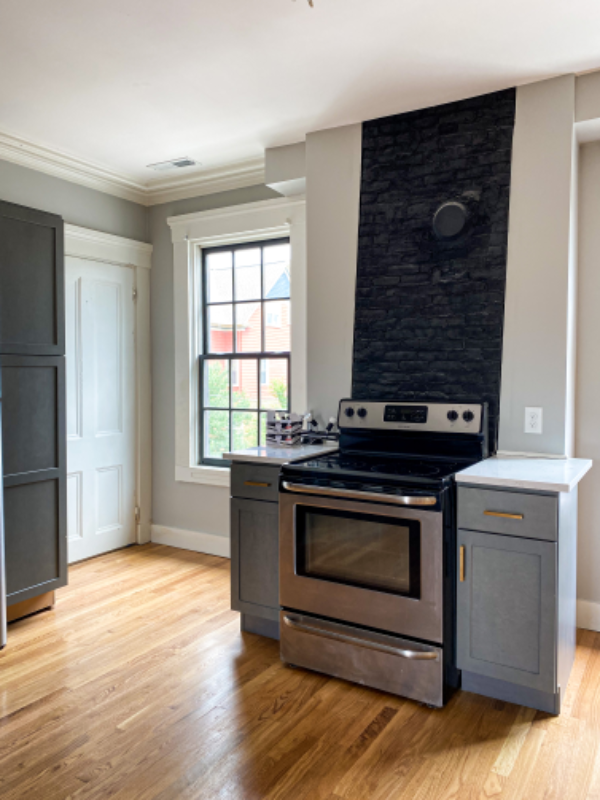 185 Broadway - Photo 6 of 10