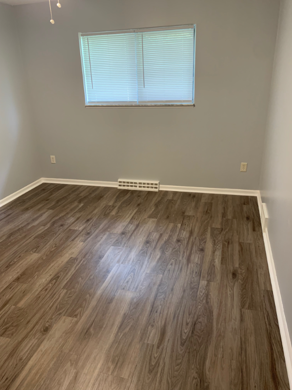 329 E Everettdale Ave - Photo 3 of 7