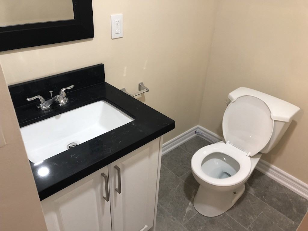 23 Willowhurst Cres #2 - Photo 2 of 22