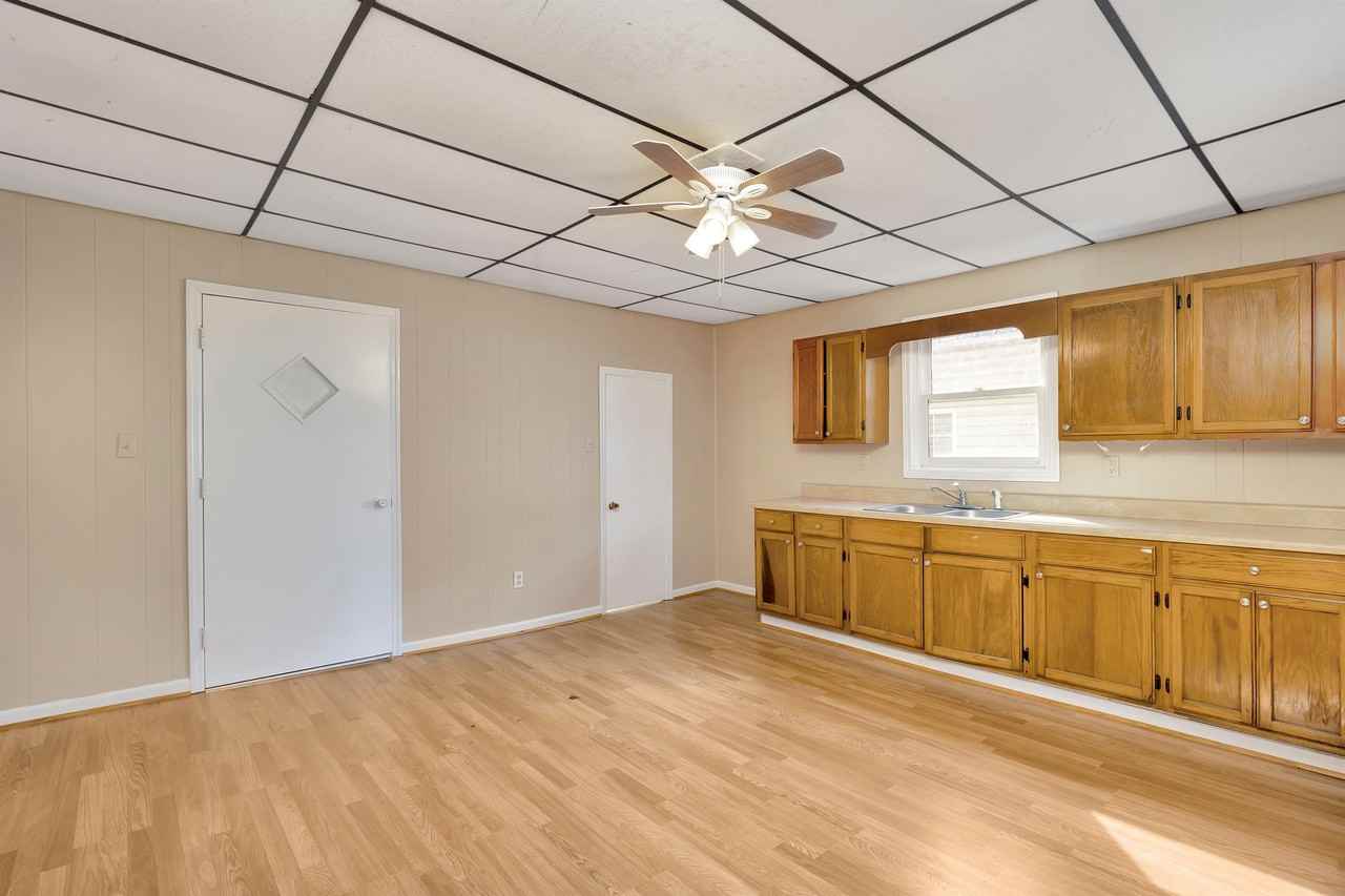 423 Chestnut Avenue #1 - Photo 2 of 26