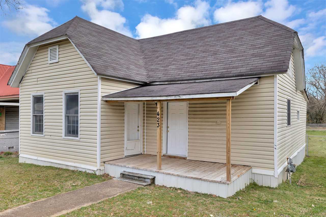 423 Chestnut Avenue #1 - Photo 4 of 26