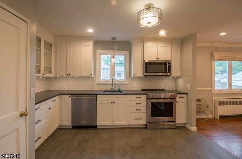 25 25 Troy Dr B - Photo 2 of 19