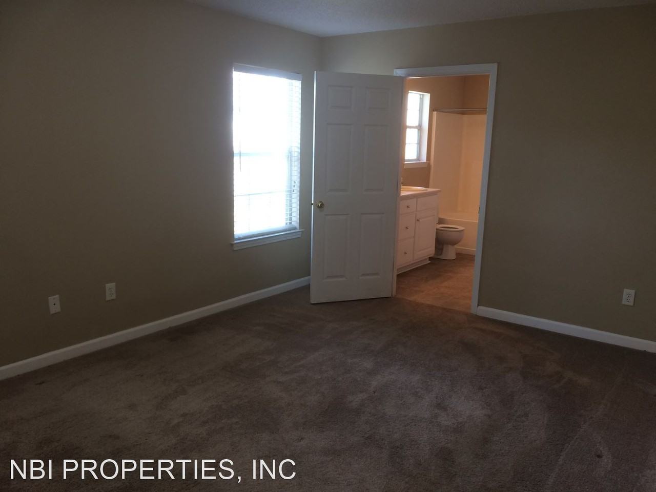 993 John Wayne Cir - Photo 3 of 8