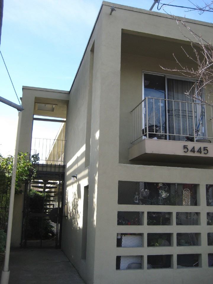 5445 Vicente Way - Photo 2 of 2