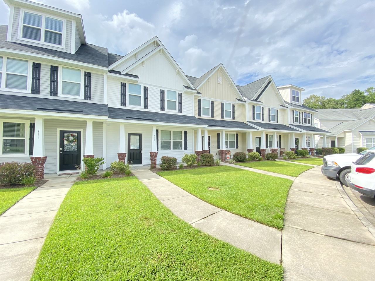 313 Flyway Rd - Photo 3 of 23