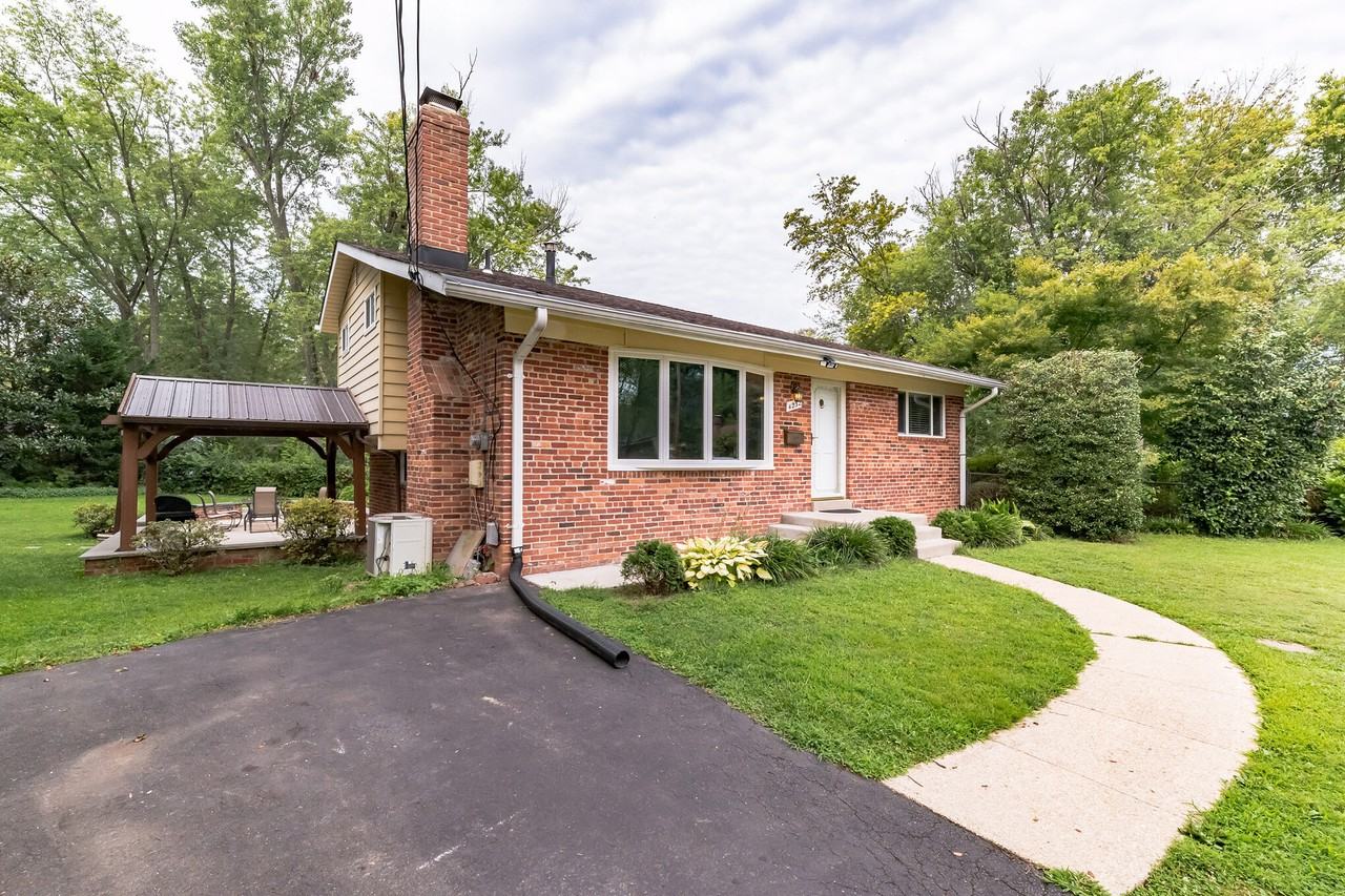 4232 Linden St - Photo 3 of 30