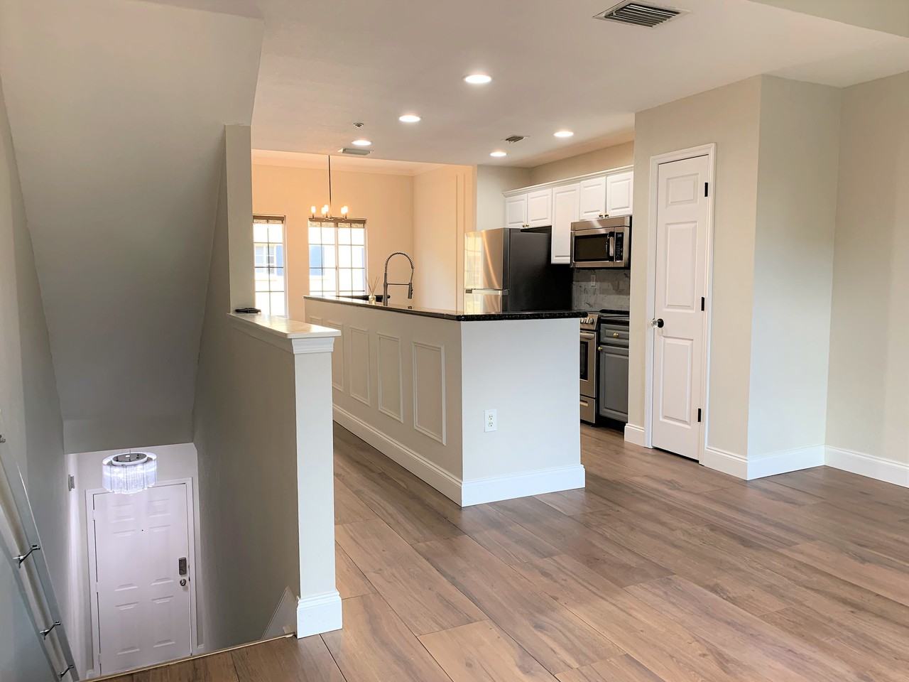 5208 Hampton Beach Pl - Photo 2 of 8