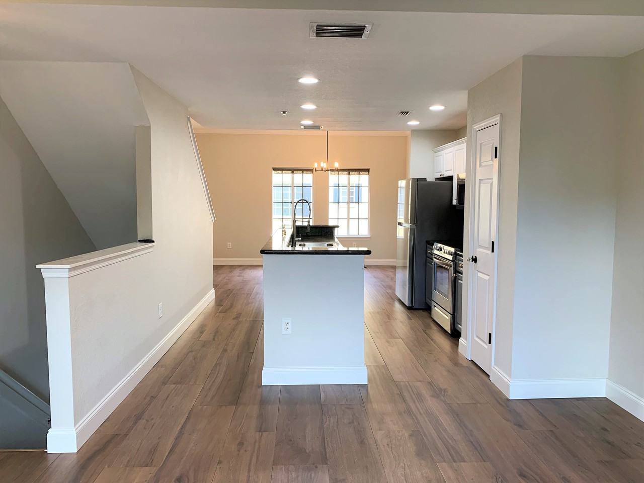 5208 Hampton Beach Pl - Photo 3 of 8