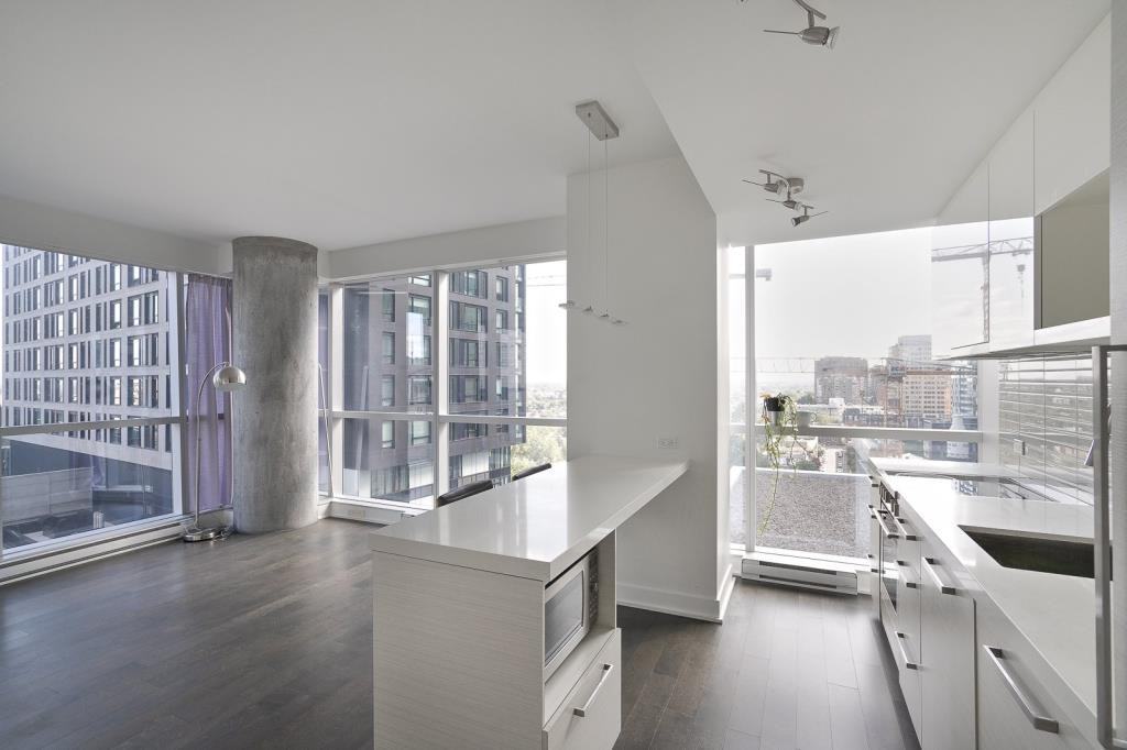 1050 Rue Drummond