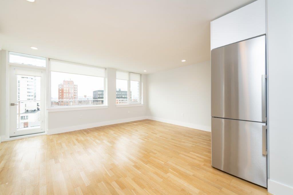 334 Harvard Street - Photo 3 of 11