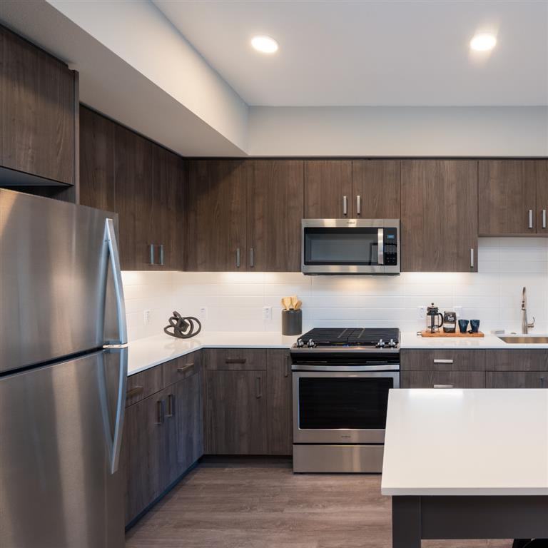 Anson - Photo 2 of 45